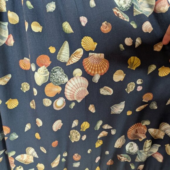 Joanie Albertine Shell Print Midaxi Dress - Picture 3 of 14